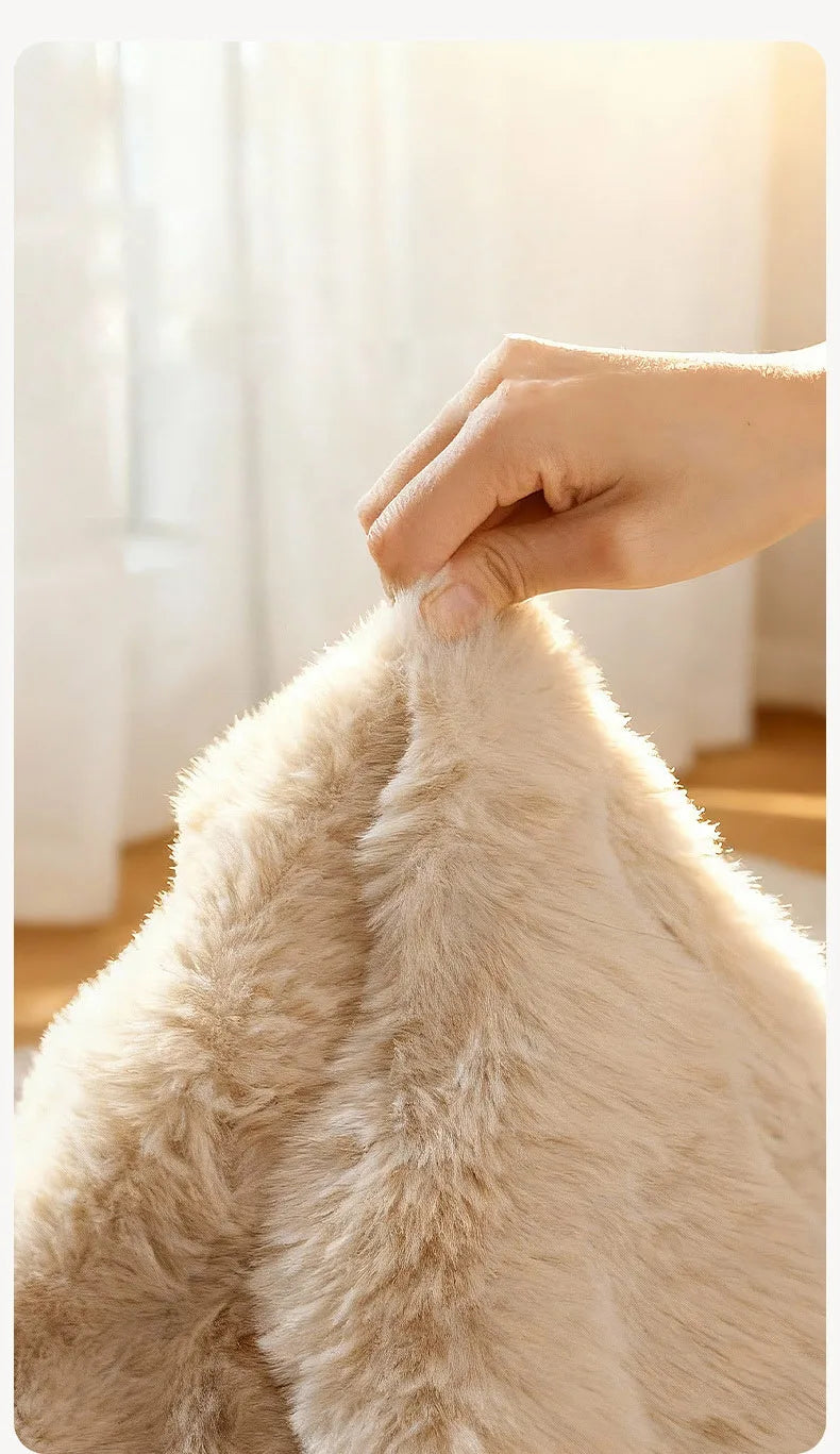 Luxury Soft Fluffy Solid Pet Blanket with Pillow Portable Thickened Machine-Washable Warm Plush Dog Bed Accesorios Para Perros