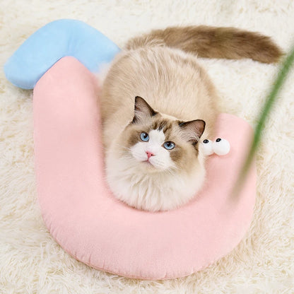 Cute U-Shaped Pet Little Pillow Four Seasons Universal Neck Protector Comfortably Sleeping Cat Coussin Chat Pets Nest Supplies