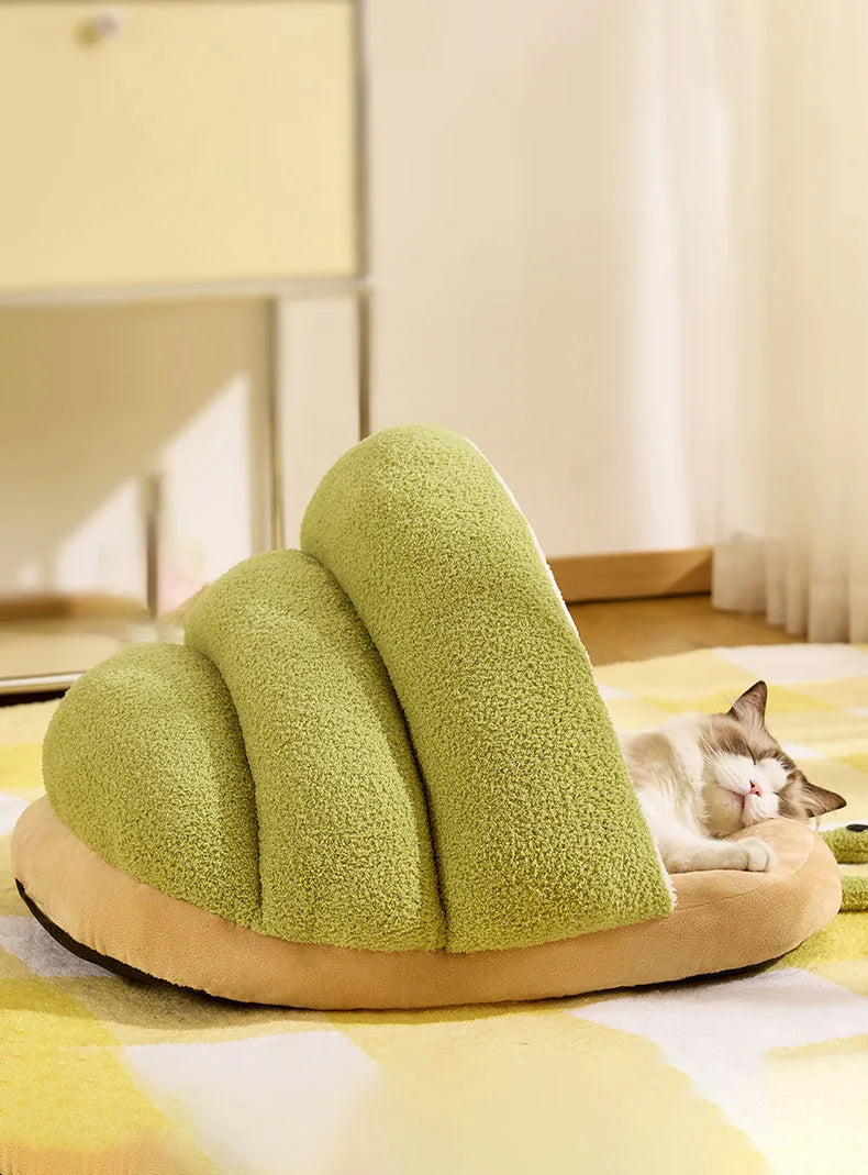 Cute Snail Slipper Shaped Cat Bed Cave Semi-Enclosed Washable Soft Plush Pet Sleeping Bed for Kittens Winter Beds & Furniture