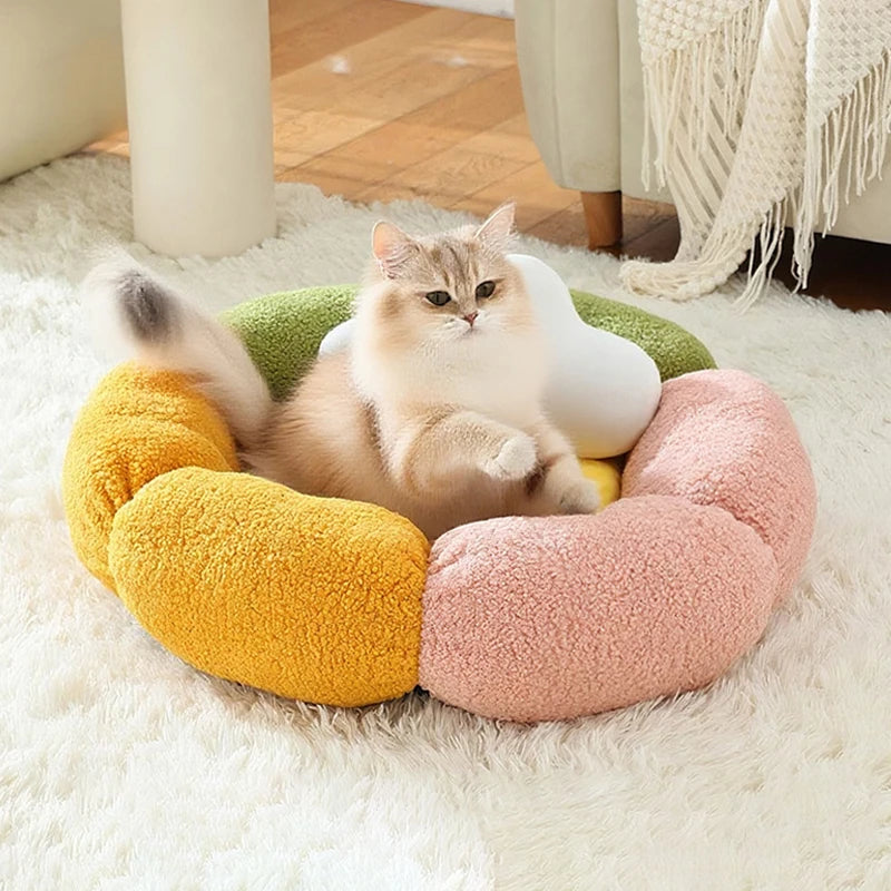 Cute Luxury Flower Cat Bed with Cloud-Shaped Pillow Winter Breathable Warm Ultra Soft Plush House Puppy Beds Cat Houses Indoor