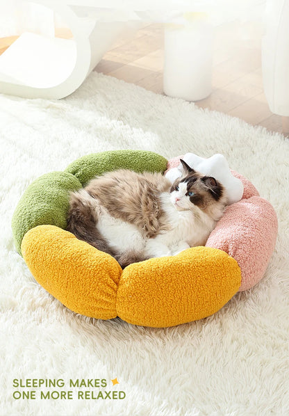 Cute Luxury Flower Cat Bed with Cloud-Shaped Pillow Winter Breathable Warm Ultra Soft Plush House Puppy Beds Cat Houses Indoor