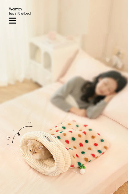 Fashion Dot Design Pet Sleeping Bag Luxury Double Sided Rabbit Fur Indoor Enclosed Warm Cat Bed Christmas New Year Pet Products